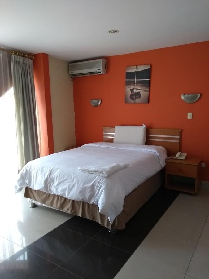 Libertad Hotel Trujillo Exteriör bild